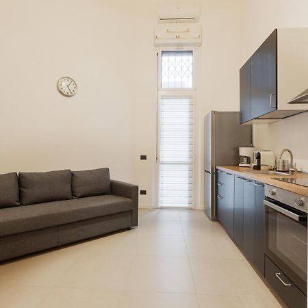 Cozy Corner With Balcony And Private Garage! Lejlighed Milano Eksteriør billede