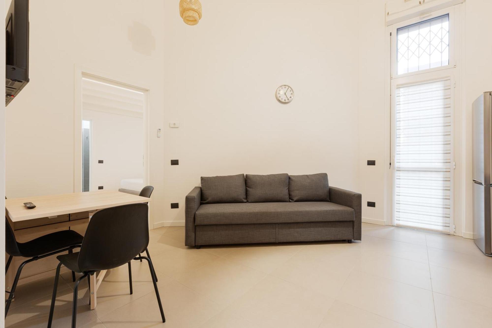 Cozy Corner With Balcony And Private Garage! Lejlighed Milano Eksteriør billede