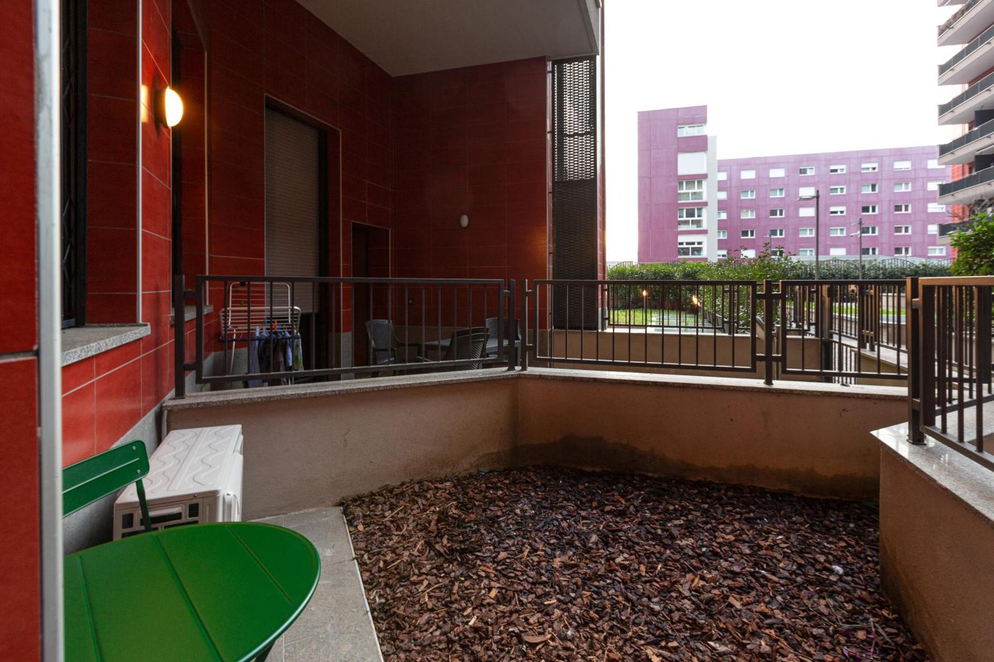 Cozy Corner With Balcony And Private Garage! Lejlighed Milano Eksteriør billede